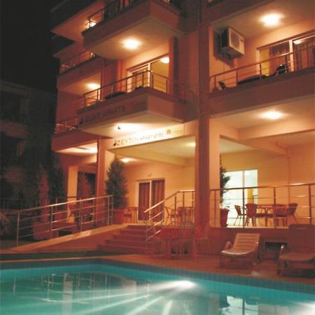 Zeytin Apart Hotel Çeşme Esterno foto