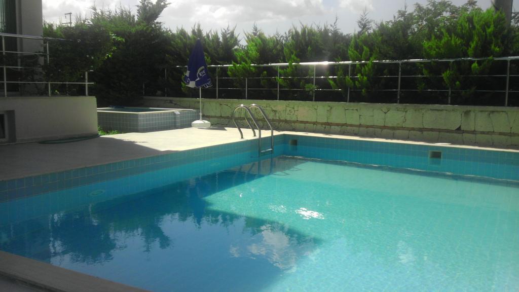 Zeytin Apart Hotel Çeşme Esterno foto
