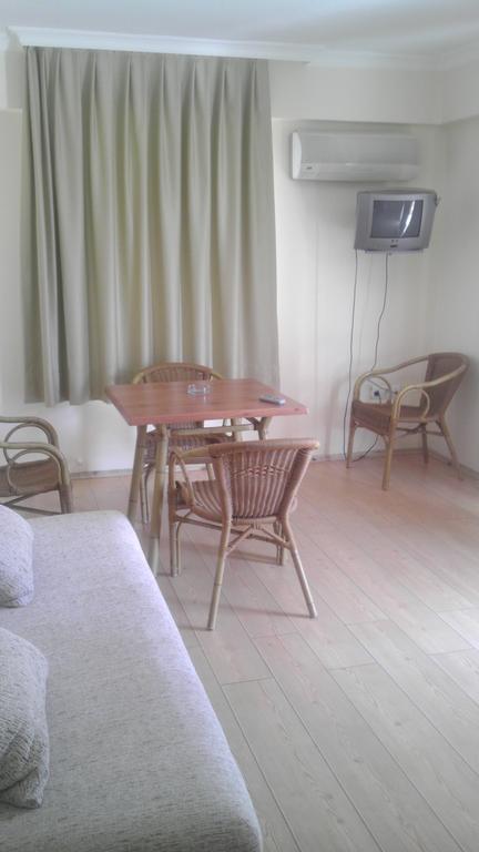 Zeytin Apart Hotel Çeşme Esterno foto