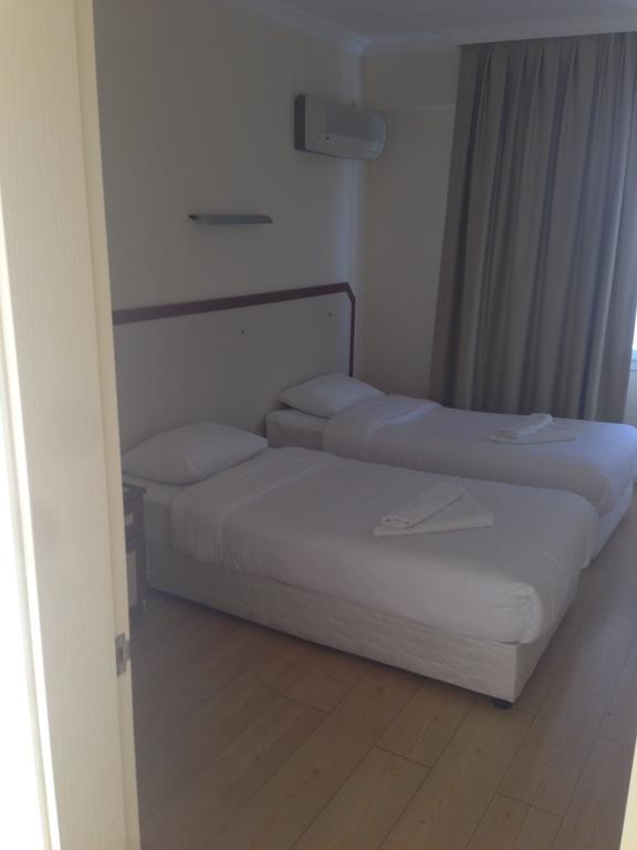 Zeytin Apart Hotel Çeşme Esterno foto