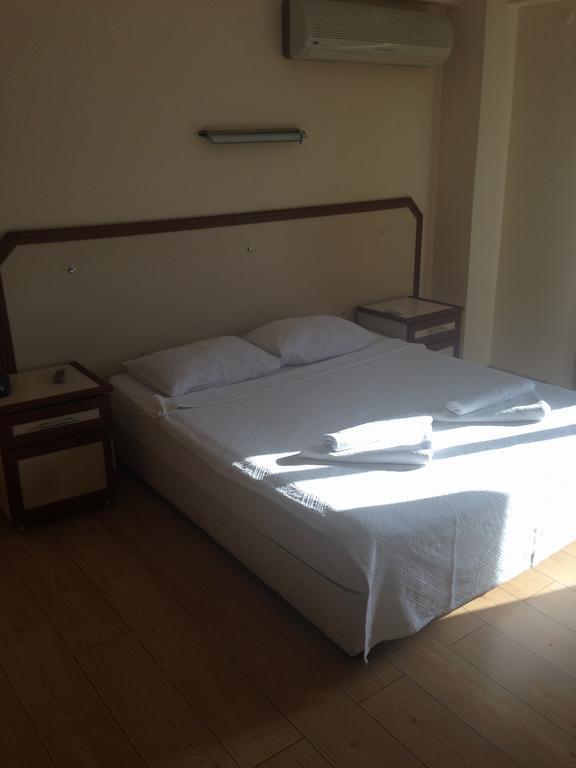 Zeytin Apart Hotel Çeşme Esterno foto